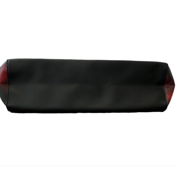 Victoria's Secret Red Black Plaid Holiday Weekender Tote Limited Edition 2021 - Picture 3 of 5